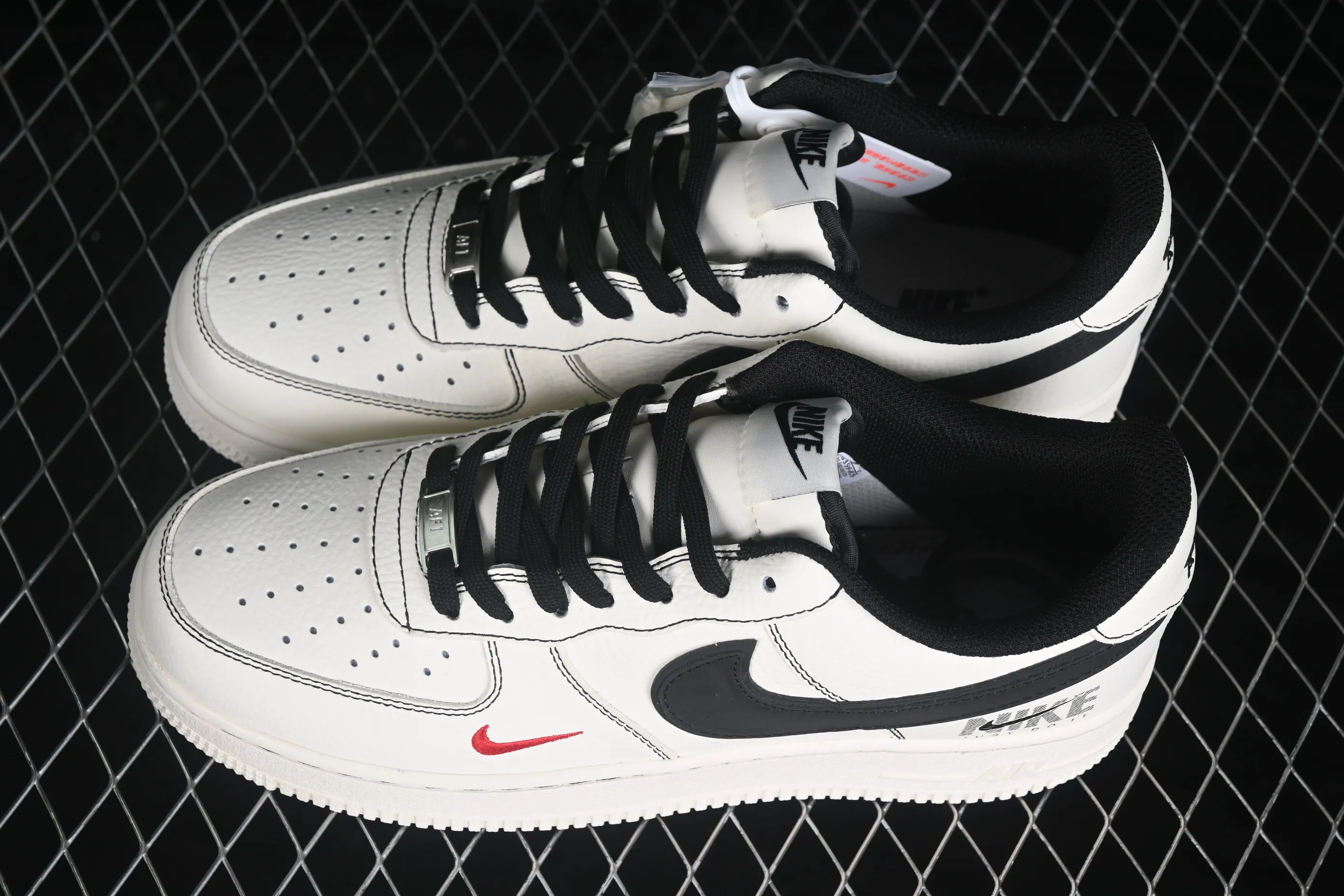 All categories Nk Air Force 1 Air Force series Nk Air Force 1 Low Air Force low-top Nike Air Force 1'07 Low joint model Air Force 1 low-top casual sneakers MM3399-826